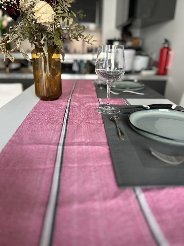 Coureur de table en Faso Dan Fani 3
