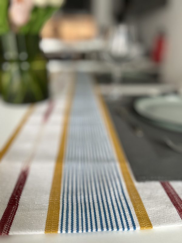 Coureur de table en Faso Dan Fani 6