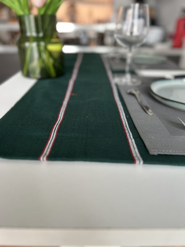 Coureur de table en Faso Dan Fani 2