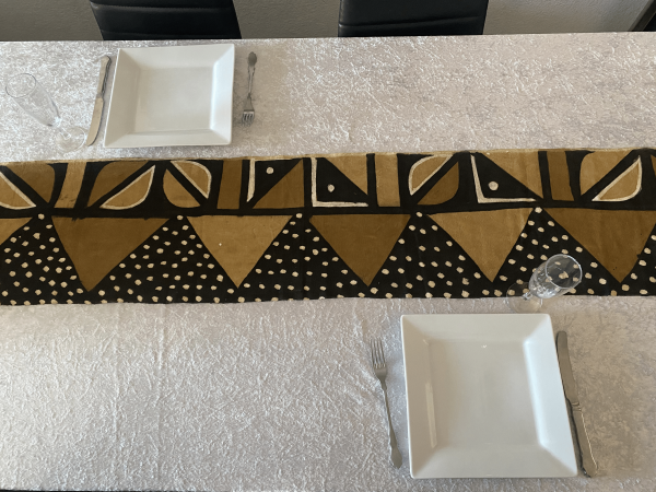 Coureur de table en Bogolan 1 – tissu africain artisanal